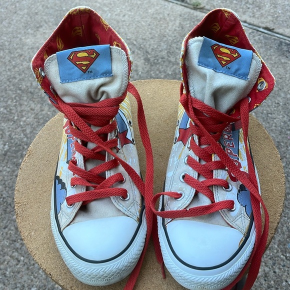 Superman converse excellent condition size 8 men’s - Picture 1 of 5